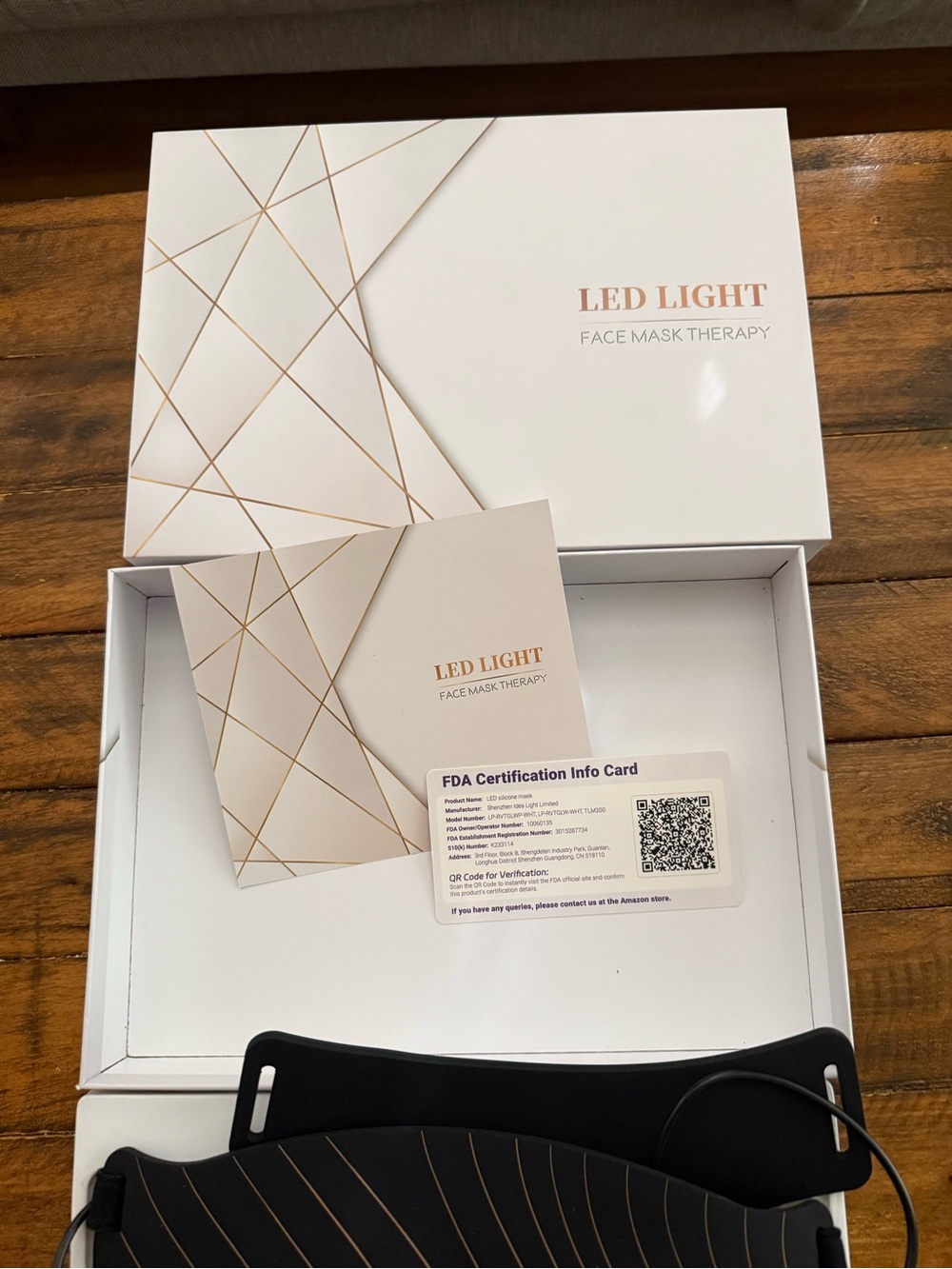 LED Light Face Mask Therapy - Black